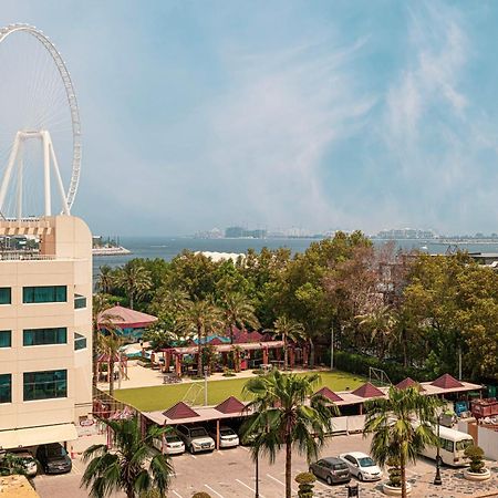 Moonlight Hostel Jbr - 2Min Walk To Jbr Beach - Gym - 2Min Metro Station - Poll Dubai Bagian luar foto